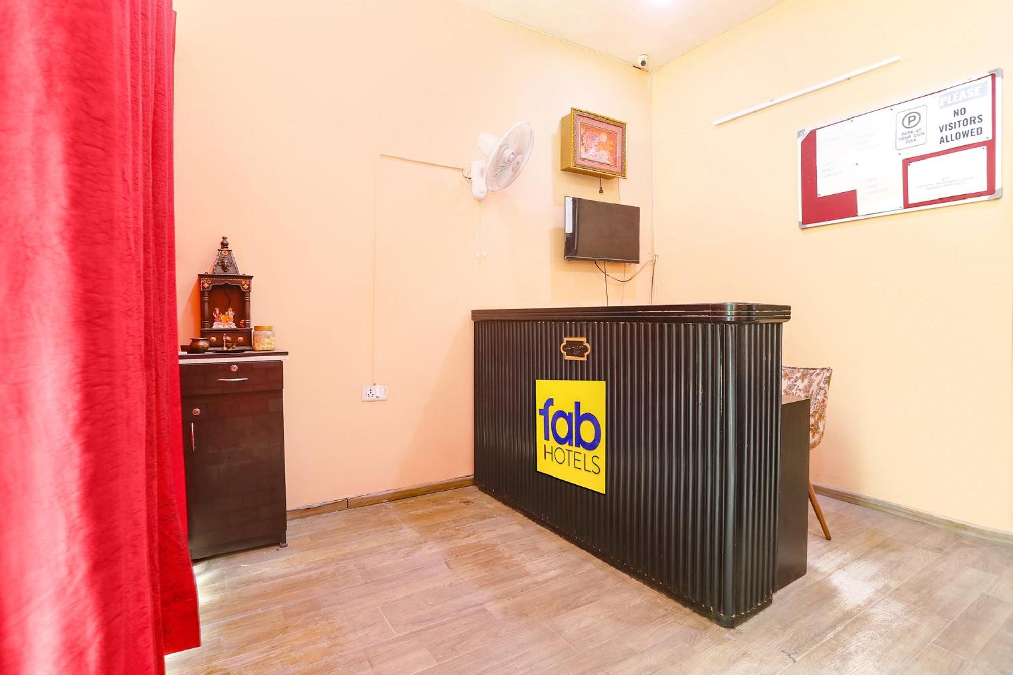 Hotel OYO Townhouse 607 Paschim Vihar Delhi  Exterior foto