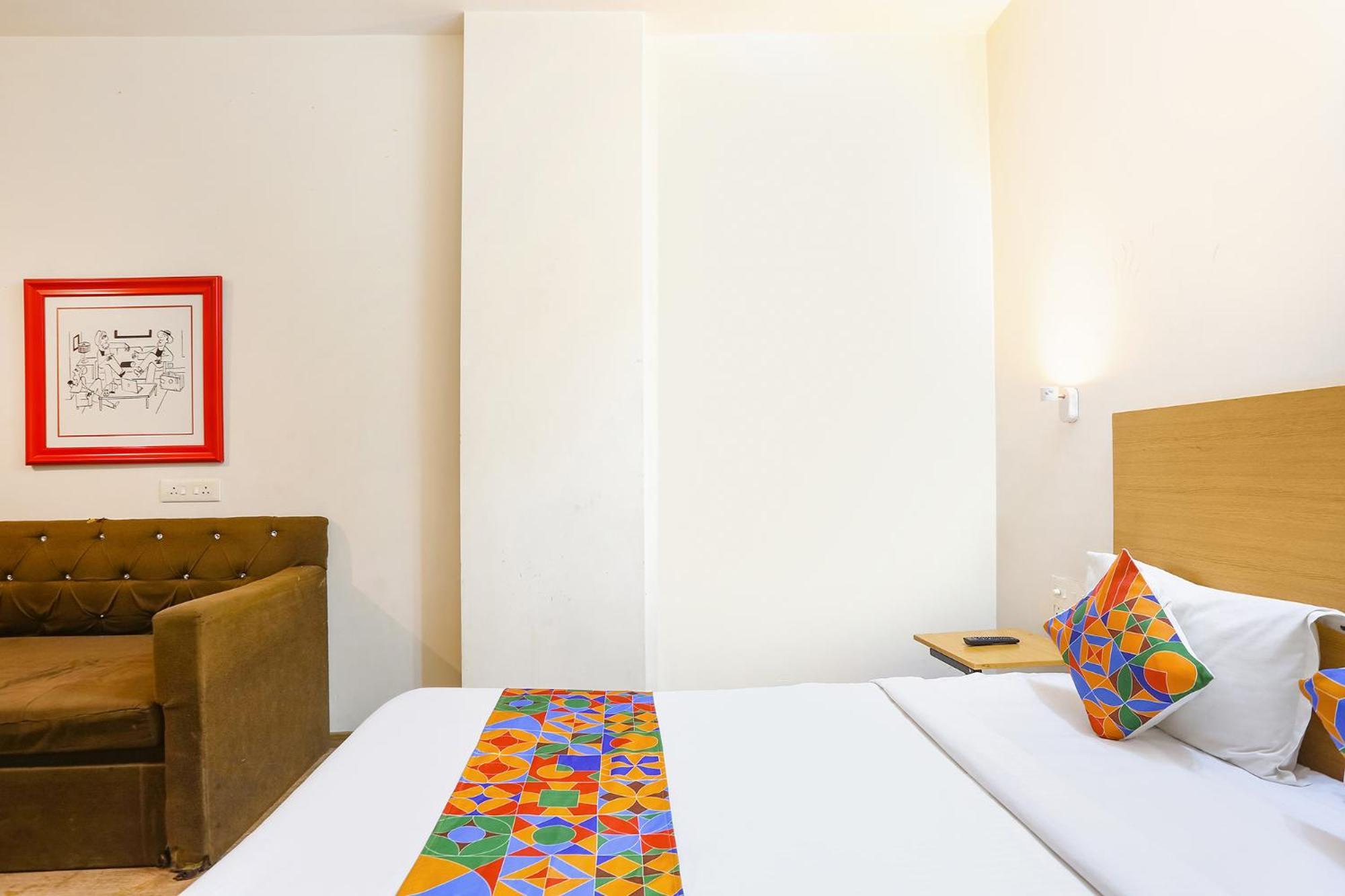 Hotel OYO Townhouse 607 Paschim Vihar Delhi  Exterior foto